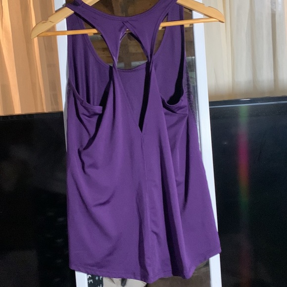 Exercise top silky soft spandex. purple with design on front and plain on back. - Picture 3 of 3